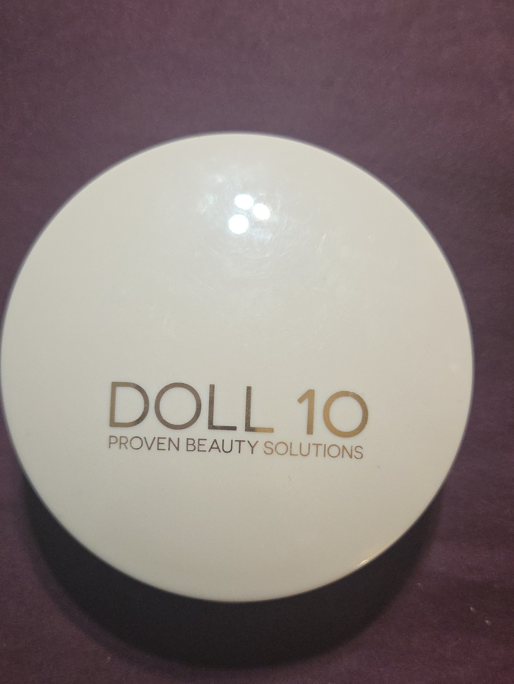 Dollcake White Compact Powder with Gold Logo